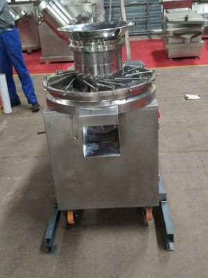 4kw-7.5kw Kuru Granülasyon Makinesi Yüksek Hızlı Döner Süper Mikser Kırma Makinesi