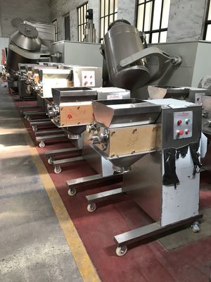 GMP Kuru Granülasyon Makinesi İlaç Salıncak Pelet Makinesi 65r / dak