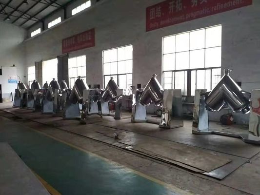 220V-480V Endüstriyel Mikser Makineleri V Blender Tozu 20 dev/dak