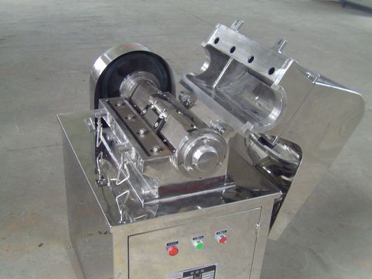Kaba Öğütme Değirmen Makinesi 110V - 480V Kaba Kırıcı